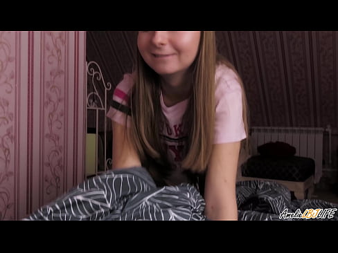 ❤️ 金發女郎深深吮吸她的 BFF，並在她的嘴裡射精 ️ 性愛視頻 在色情 zh-tw.moresexmovies.ru ﹏